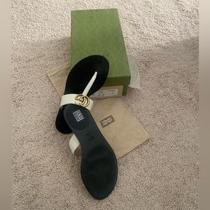 Gucci Shoes (sandals)
